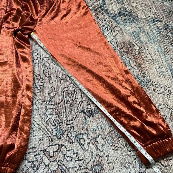 Lovers & Friends Tristan Jogger Satin Side Slit Pants Rust Terracotta Brown NWT - Picture 9 of 15